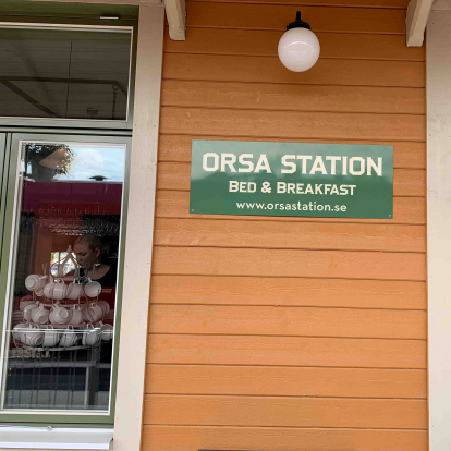 Orsa station, cafe och B&B