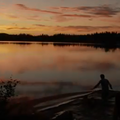 take a bath in the wild outdoors